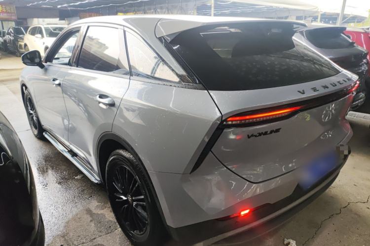 Used Venucia V 2021 260T Idol Edition