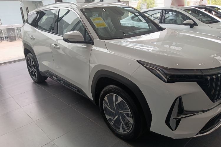 Used Geely Auto FX11 2025 4th Generation 1.5TD DCT – The Start Front Right 45 Deg