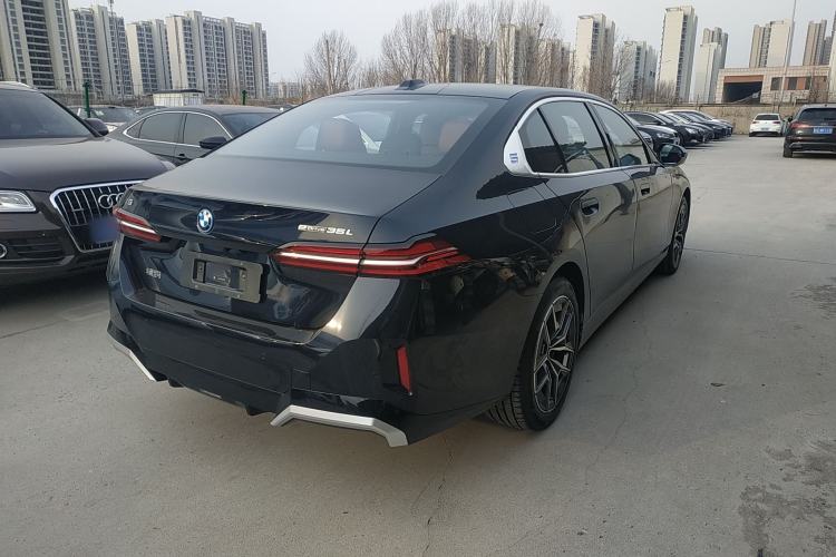 Used BMW i5 2024 eDrive 35L M Sport Package