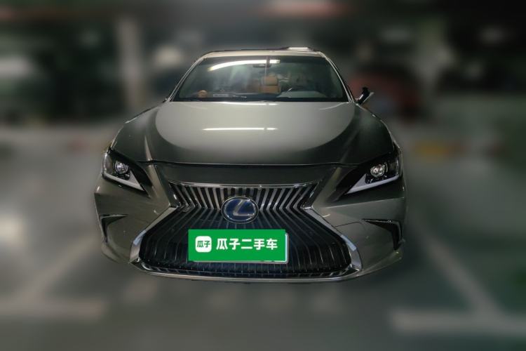 Used Lexus ES 2020 300h Premier Edition