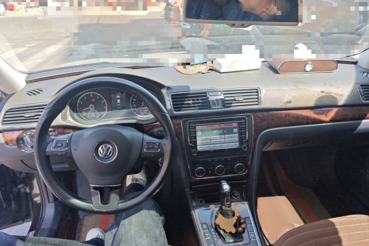 Used Volkswagen Passat 2011 1.8TSI DSG Prestige Edition Center Console