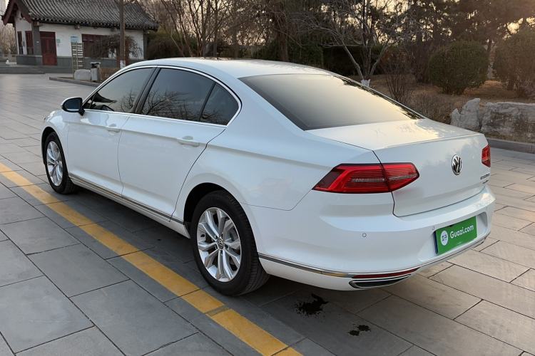 Used Volkswagen Magotan 2017 330TSI DSG Luxury Model