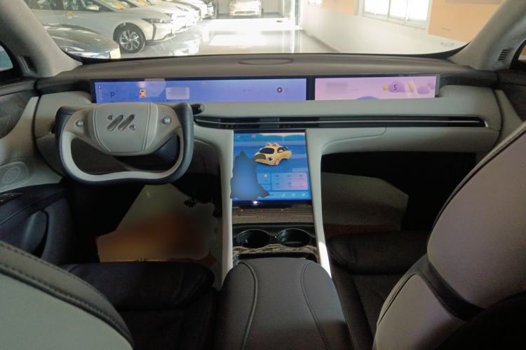 Used IM LS7 2023 100kWh Lux All-Wheel-Drive Version
