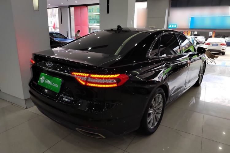 Used Ford Taurus 2019 EcoBoost 245 Comfort Edition Rear Right 45 Deg