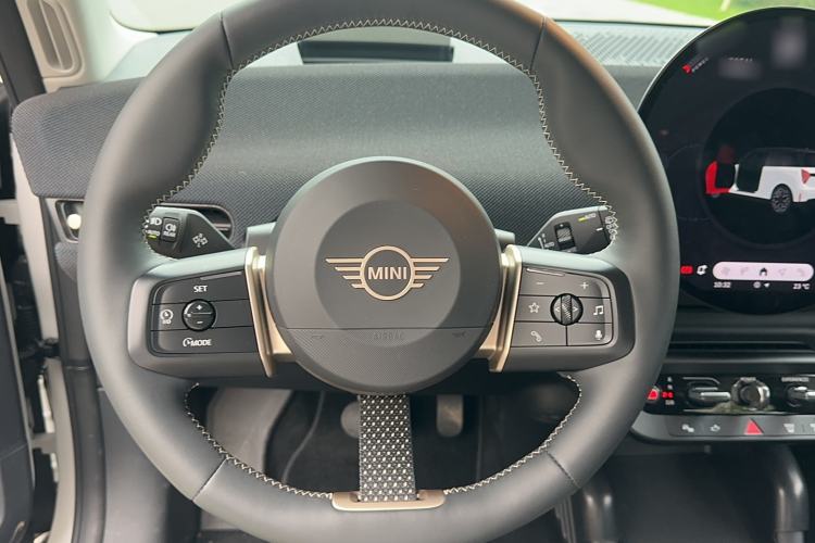 Used MINI Electric MINI COOPER 2024 452km COOPER SE Artist
