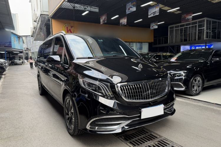 Used Mercedes-Benz Vito 2023 2.0T Elite Version 7 Seats Roof