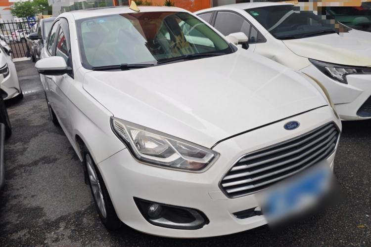 Used Ford Escort 2015 1.5L Automatic Fashion Model