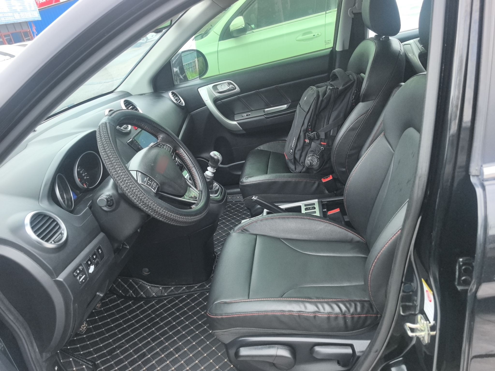 Interior delantero