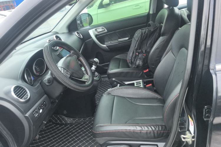 Used Haval H6 2013 Upgraded Model 1.5T Manual Two-Wheel Drive Elite Version