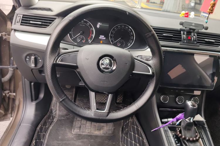 Used Skoda Superb 2016 TSI280 DSG Advanced Edition Steering Wheel
