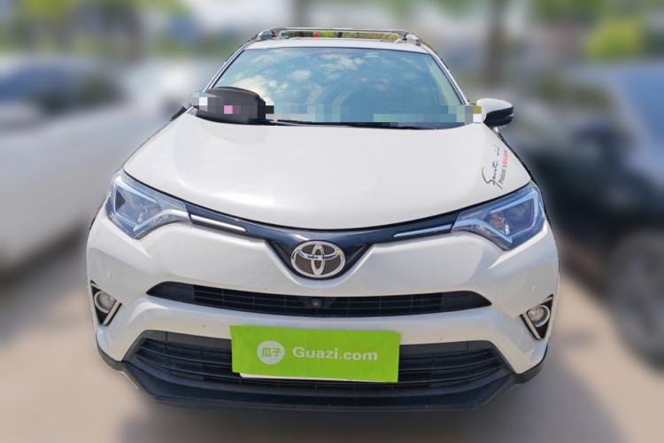 Used Toyota RAV4 2018 2.0L CVT Two-Wheel Drive Fashion X Edition