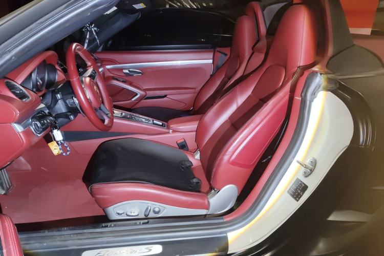 Used Porsche 718 2016 Boxster 2.0T
