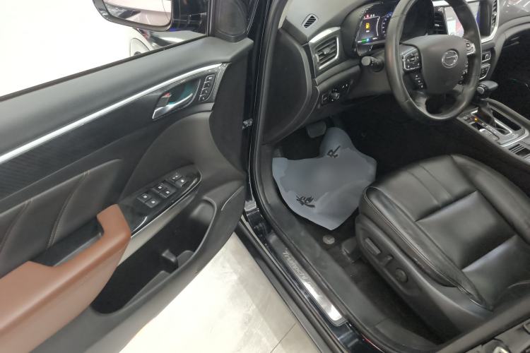 Used GAC Trumpchi GS7 2017 320T Two-Wheel-Drive Luxury Smart Connectivity Model