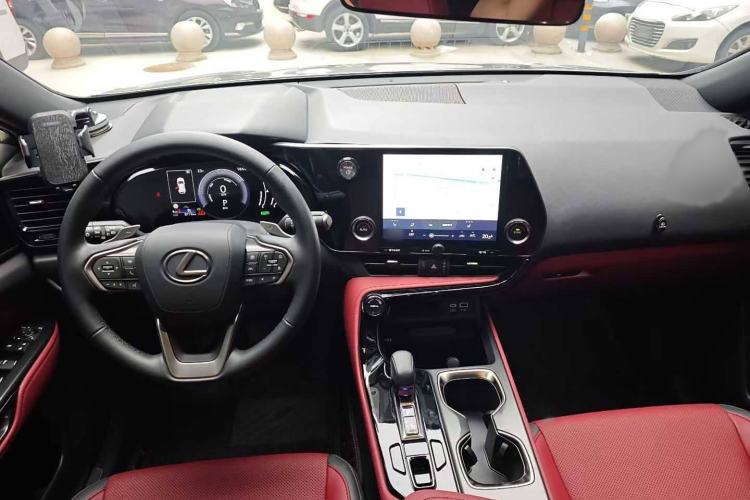 Used Lexus NX 2022 350h Front-Wheel-Drive Innovation Edition
