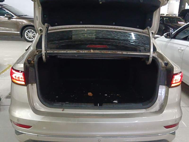 Used Geely Auto Emgrand 2022 4th Generation 1.5L CVT Luxury Model – Premium — 18