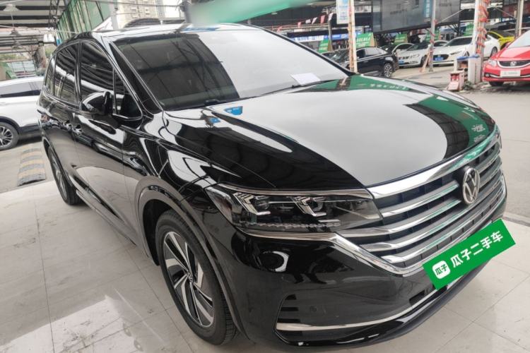 Used Volkswagen Viloran 2023 330TSI Luxury Edition
