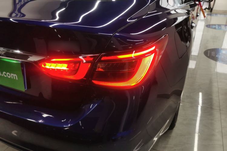 Used Infiniti Q50L 2018 2.0T Enjoyment Version China VI Standard