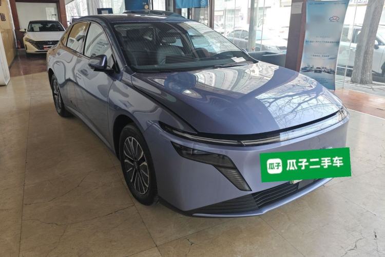 Used Nissan N6 2026 Model 180 Max Exterior 1