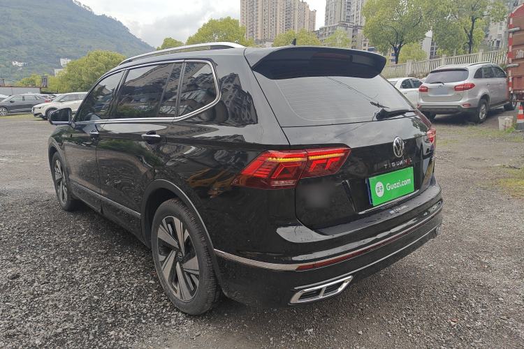 Used Volkswagen Tiguan L 2023 Restyled 330TSI Automatic Two-Wheel Drive R-Line Enhanced Comfort Version Rear Left 45 Deg