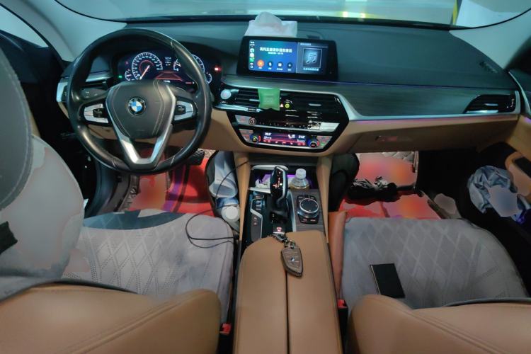 Used BMW 6 Series GT 2019 630i Luxury Design Package Center Console