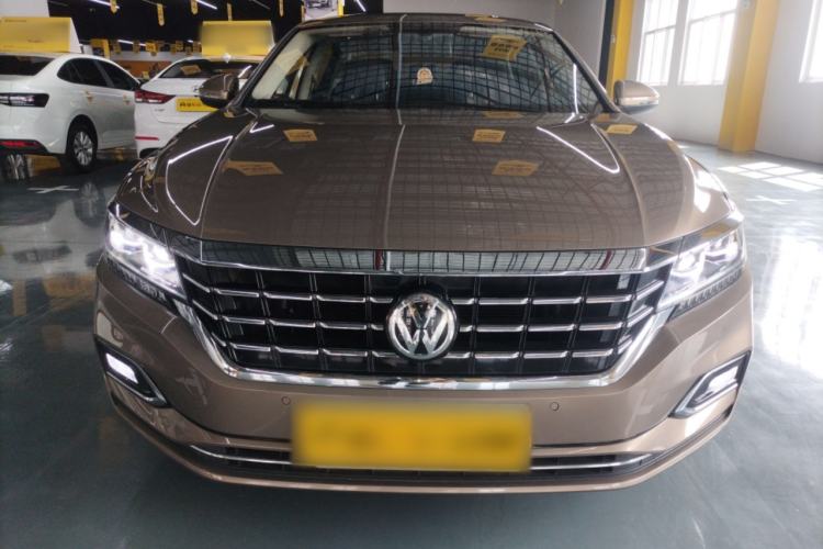 Used Volkswagen Passat 2019 330TSI Luxury Edition China V Standard Front