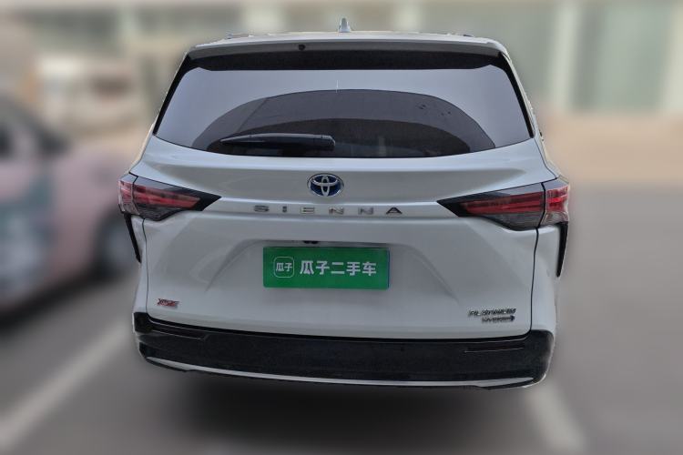 Used Toyota SIENNA 2021 2.5L Hybrid Platinum Edition Rear