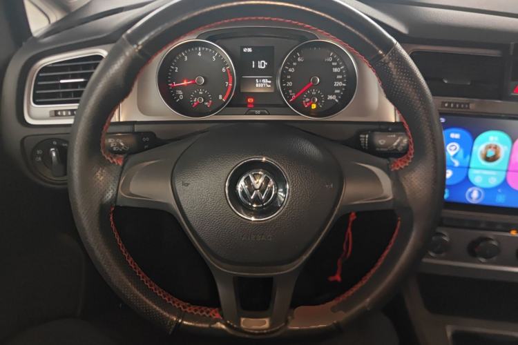 Used Volkswagen Golf 2016 1.6L Manual Fashion Edition
