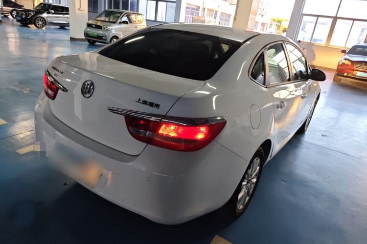 Used Buick GT 2013 GT 1.6L Automatic Fashion Edition Rear Right 45 Deg