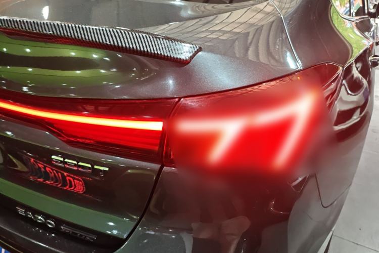 Used CHANGAN Eado 2023 Changan Edition PLUS Blue Whale NE 1.4T GDI DCT Prestige Version Exterior 3