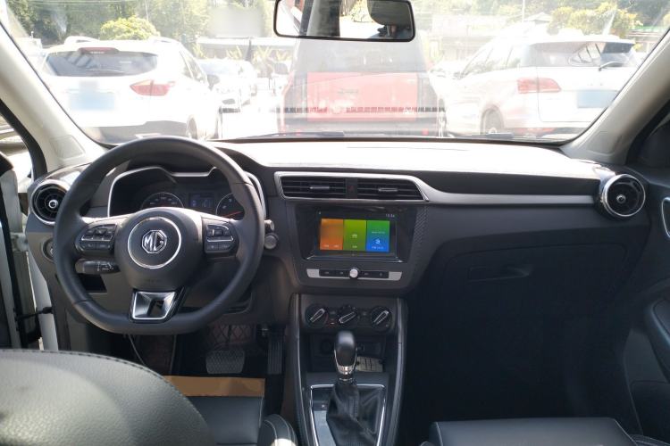 Used MG ZS 2018 1.5L Automatic Luxury Edition China V Standard Center Console