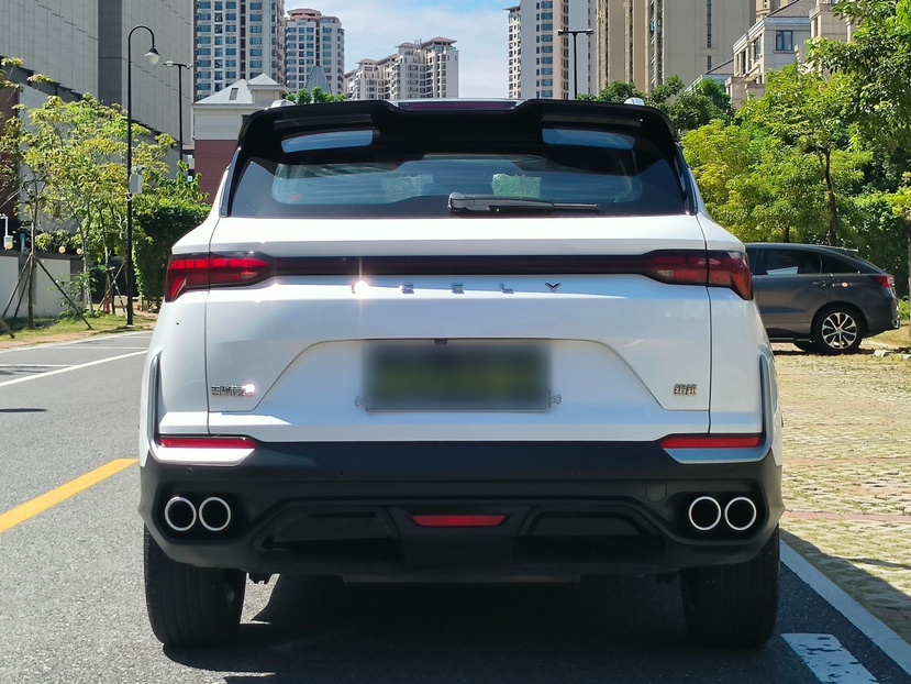 Geely Auto Coolray 2025 Bin Yue L 1.5T DCT Starlight Edition — снимка 16