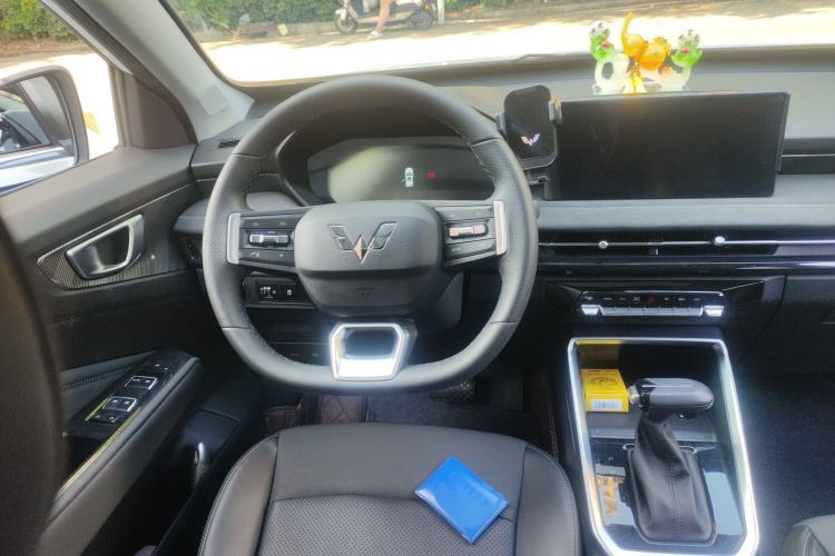 Used Wuling Alvez 2022 1.5L CVT Comfort Edition
