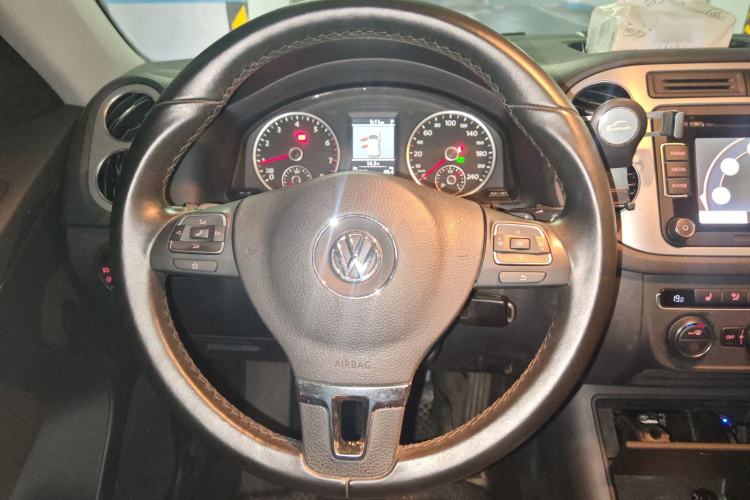 Used Volkswagen Tiguan L 2013 1.8 TSI Automatic Two-Wheel Drive Comfort Edition