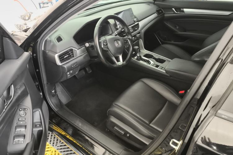 Used Honda Accord 2018 260TURBO Luxury Edition China VI Driver Seat