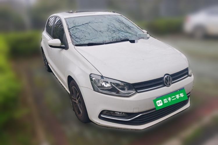 Used Volkswagen Polo 2016 1.6L Automatic Comfort Model Front Right 45 Deg