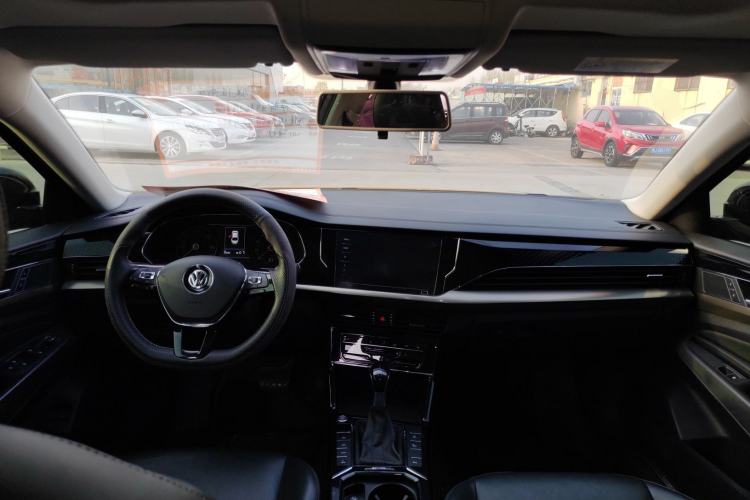 Used Volkswagen Passat New Energy 2020 430 PHEV Hybrid Elite Edition China VI Standard Center Console