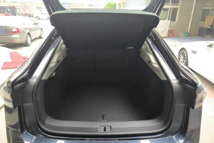 Used Volkswagen ID.7 VIZZION 2024 First Edition Trunk