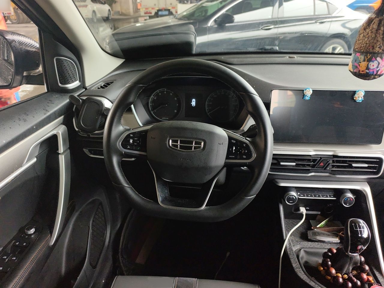 Geely Auto Coolray 2023 1.4T Manual Gold Edition — снимка 7