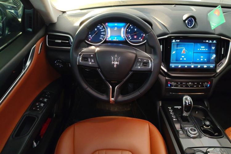 Used Maserati Ghibli 2017 3.0T Standard Edition Steering Wheel