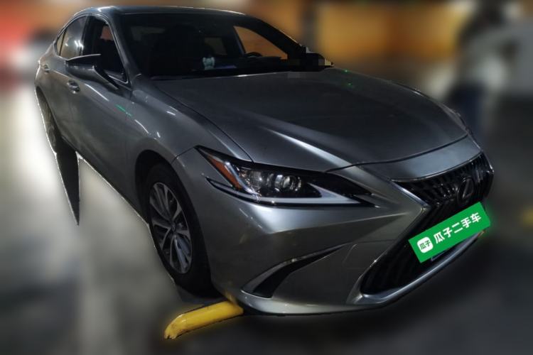 Used Lexus ES 2022 200 Excellence Edition
