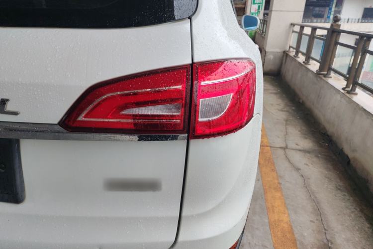 Used Haval H7 2017 Blue Label H7L 2.0T Automatic Prestige Model Right Rear Taillight