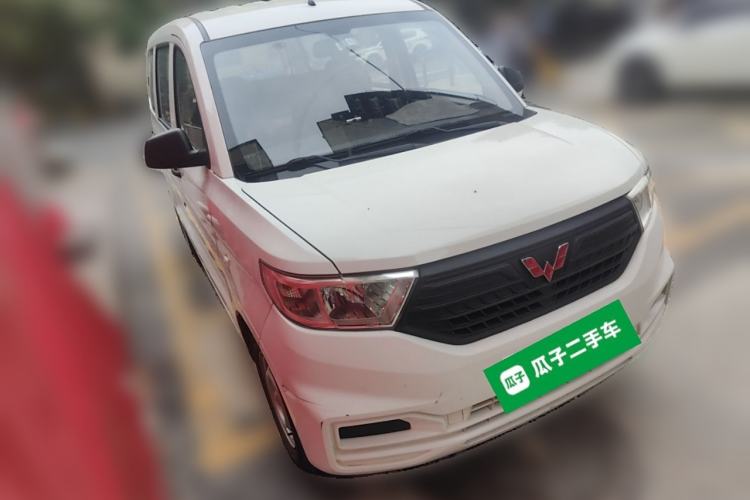 Used Wuling Hongguang V 2019 1.5L Jingqu Version China VI LAR Front Right 45 Deg