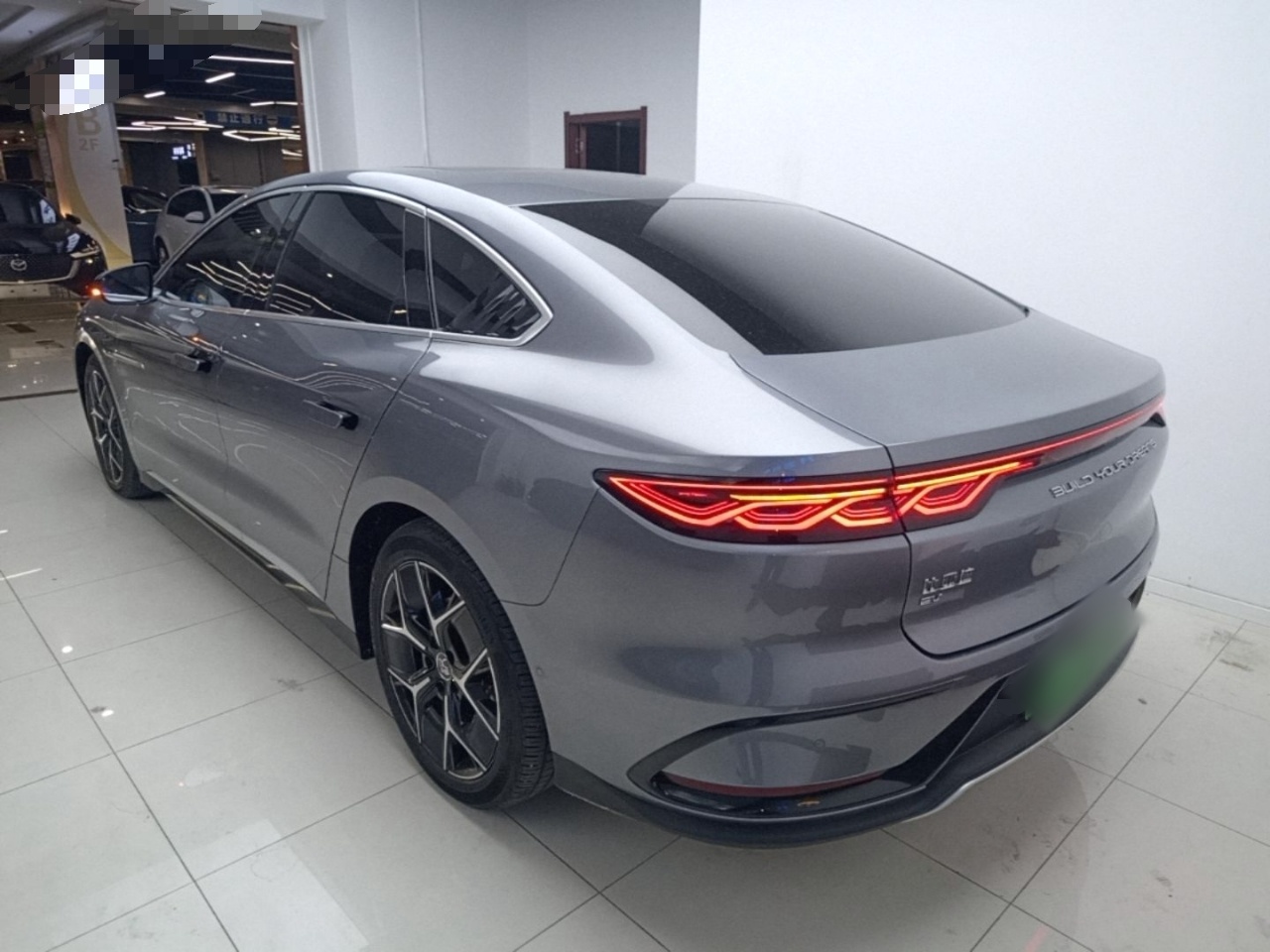 BYD Han 2022 EV Genesis Edition 715 km Front-Wheel-Drive Flagship Model — снимка 4