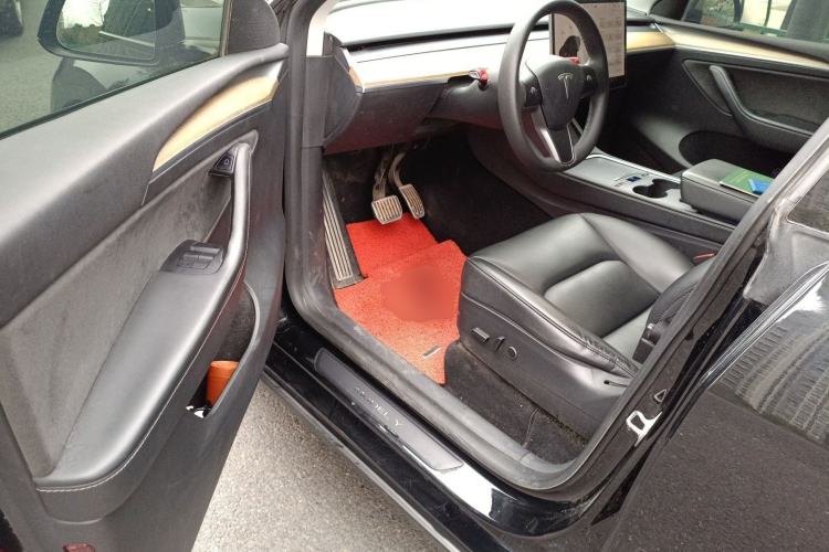 Used Tesla Model Y 2021 Long-Range All-Wheel-Drive Version 3D7