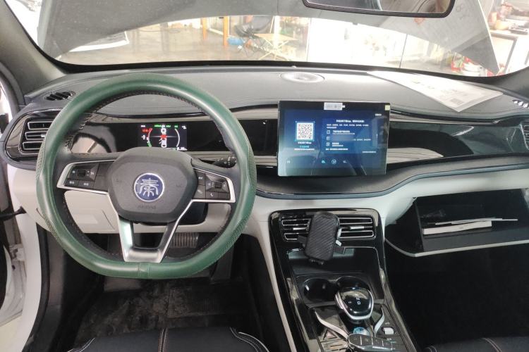 Used BYD Qin PLUS 2021 DM-i 55KM Prestige Model Center Console