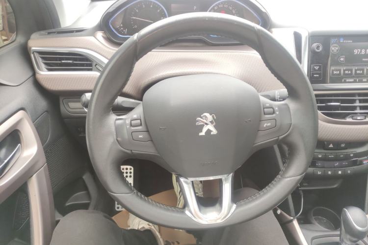 Used Peugeot 2008 2014 1.6L Automatic Navigation Edition Steering Wheel