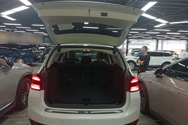 Used BMW iX3 2021 Updated Leading Edition
