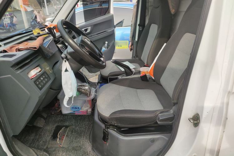 Used Farizon Xingxiang V 2023 V6E Ningde Times 38.64 kWh Value Edition Left Front Seat