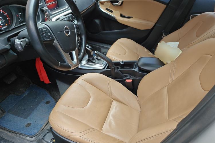 Used Volvo V40 2017 T3 Zhiyi Edition Left Front Seat