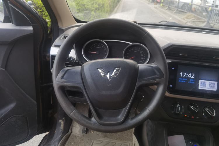 Used Wuling Hongguang 2018 1.5L S Comfort Model L2B
